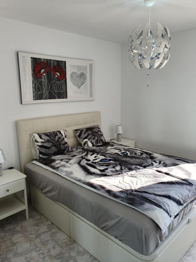 Iris Del Mar Apartment Беналмадена Екстериор снимка
