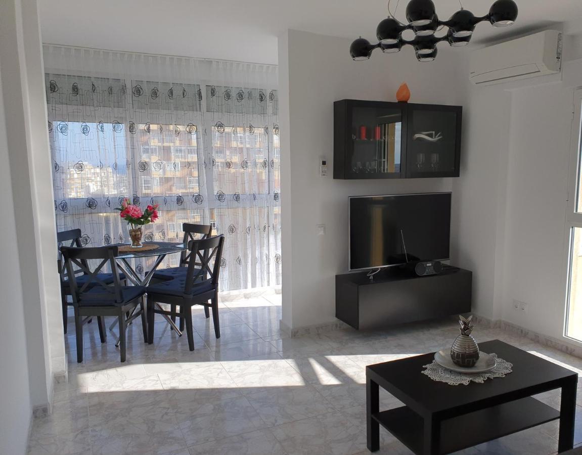 Iris Del Mar Apartment Беналмадена Екстериор снимка